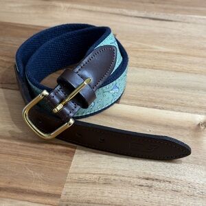 Vineyard vines Boys' Classic Marlin Canvas Club Belt 24